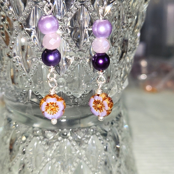 J & R Gems! Jewelry - Sterling Silver Pierced Earrings!